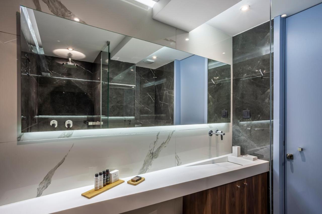 Katouni25 Luxury Suites เทสซาโลนิกิ ภายนอก รูปภาพ