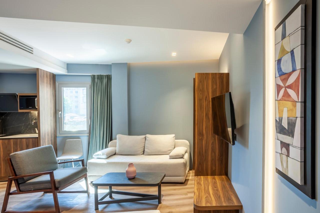 Katouni25 Luxury Suites เทสซาโลนิกิ ภายนอก รูปภาพ
