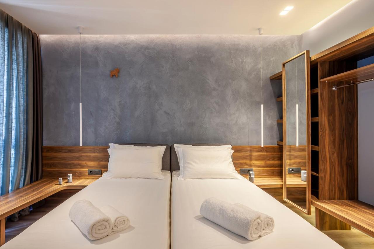 Katouni25 Luxury Suites เทสซาโลนิกิ ภายนอก รูปภาพ