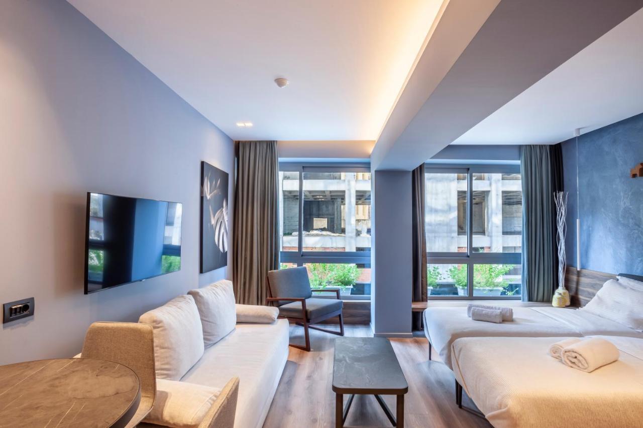 Katouni25 Luxury Suites เทสซาโลนิกิ ภายนอก รูปภาพ
