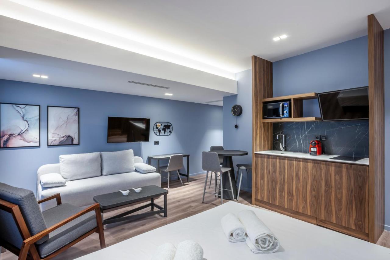 Katouni25 Luxury Suites เทสซาโลนิกิ ภายนอก รูปภาพ