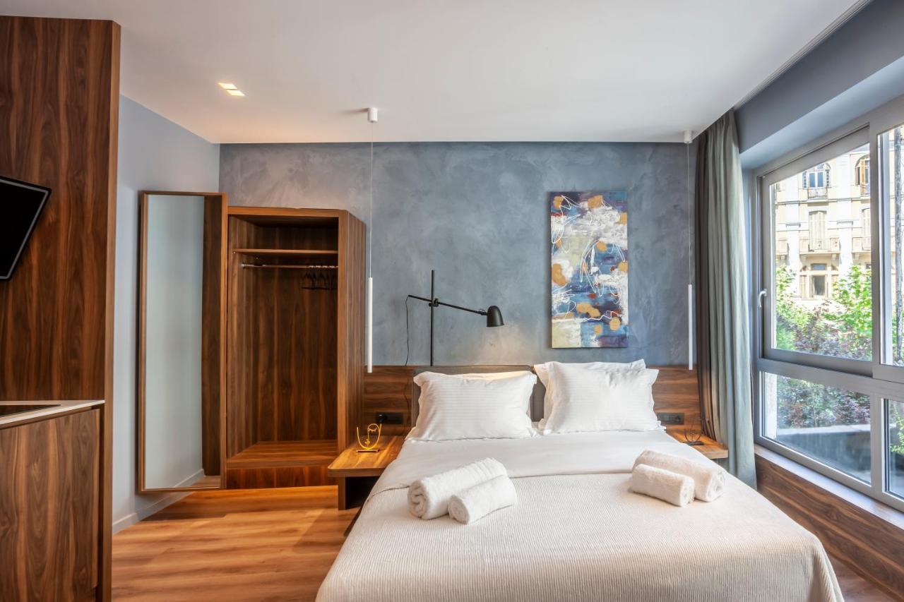 Katouni25 Luxury Suites เทสซาโลนิกิ ภายนอก รูปภาพ