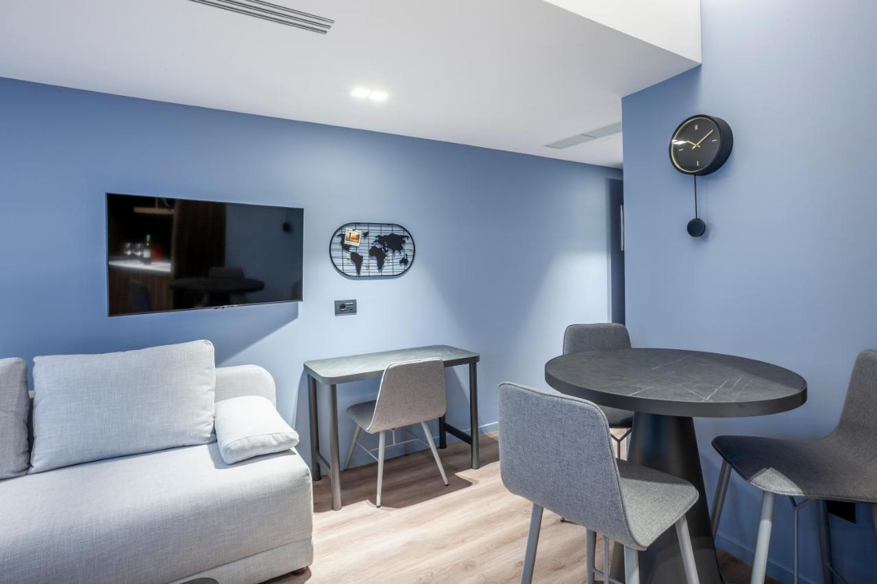 Katouni25 Luxury Suites เทสซาโลนิกิ ภายนอก รูปภาพ