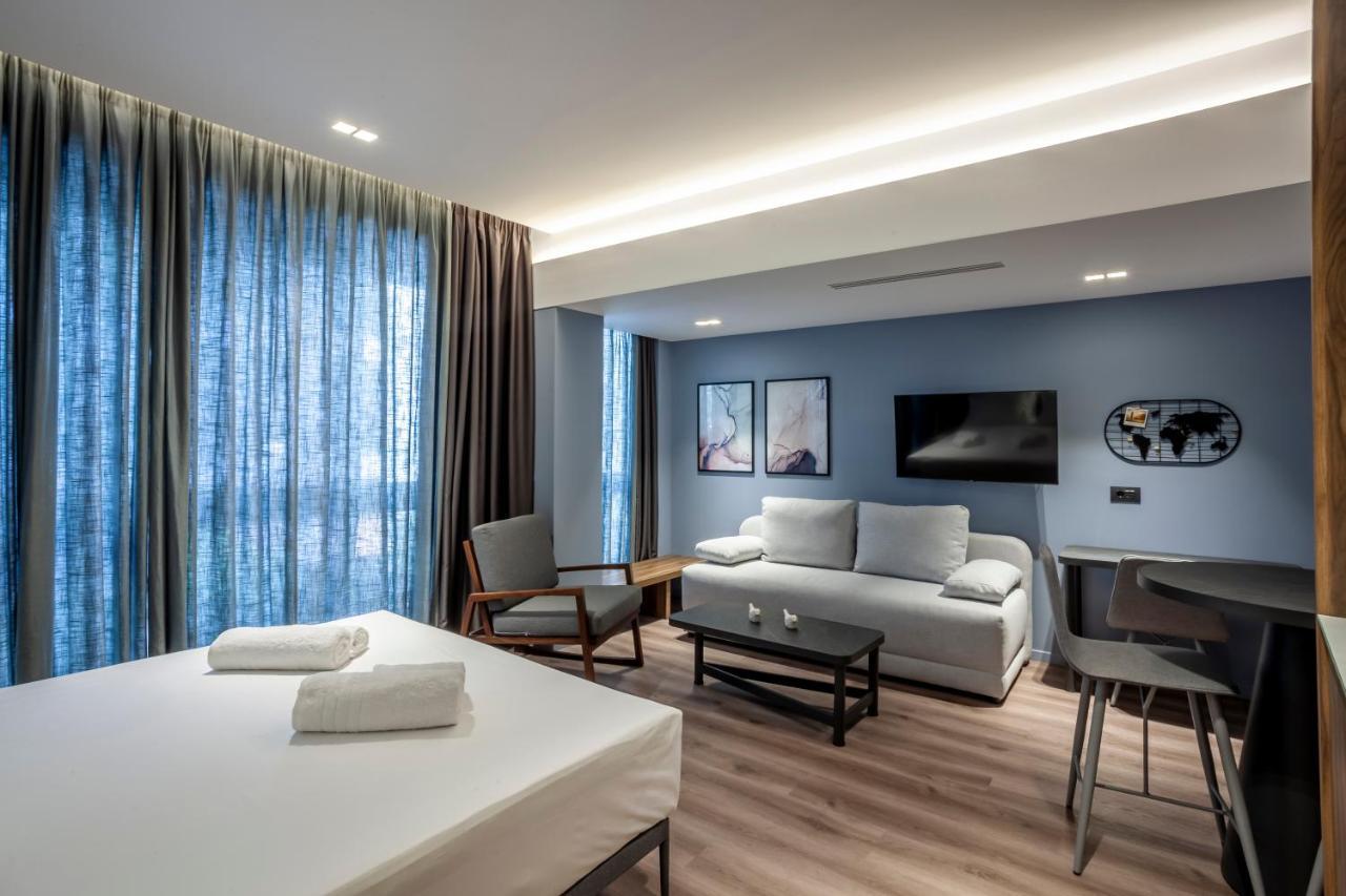 Katouni25 Luxury Suites เทสซาโลนิกิ ภายนอก รูปภาพ